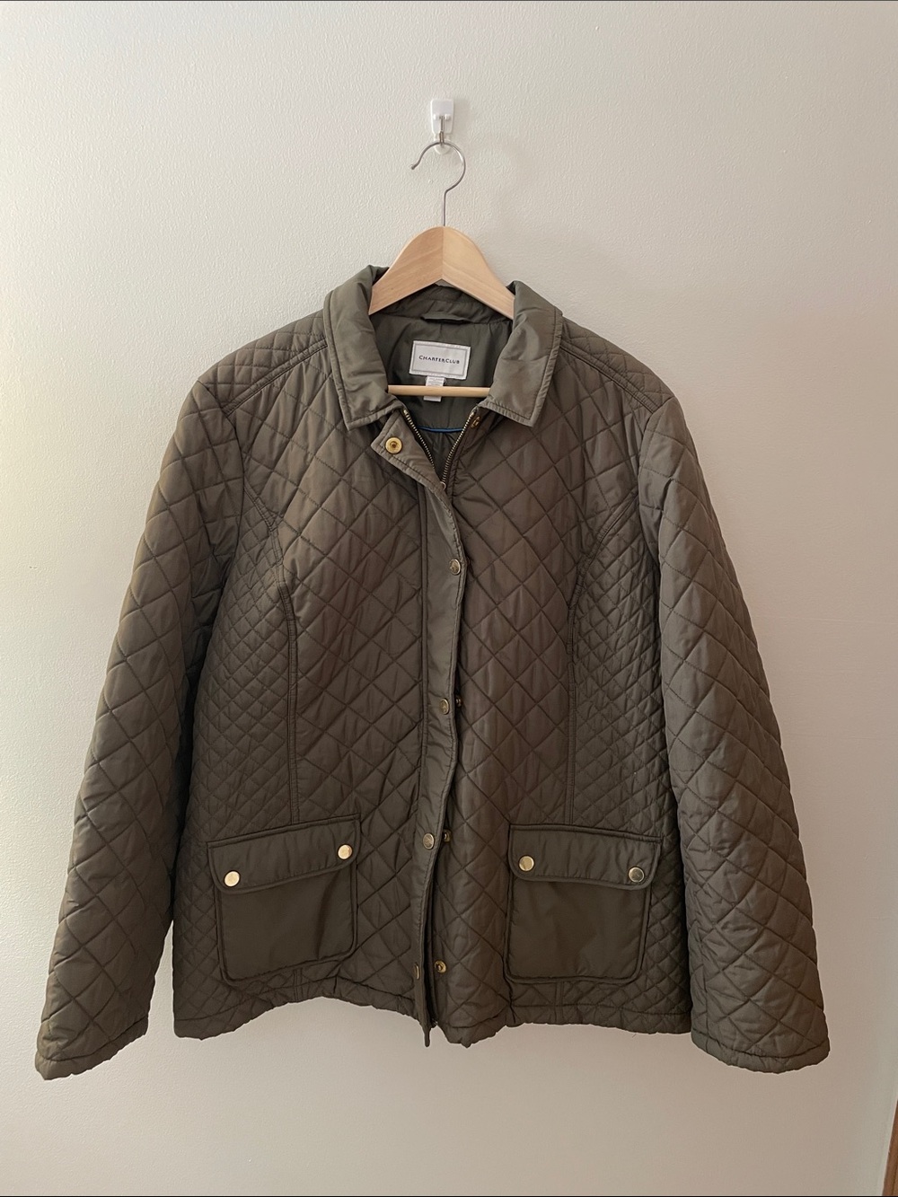 Women’s Quilted Windbreaker Barn-Jacket Style Lightweight Coat in Olive Green